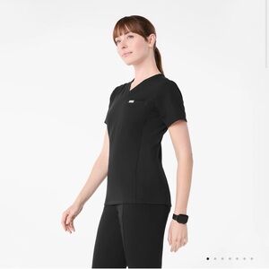 Figs Everly Slim V-Neck Scrub Top